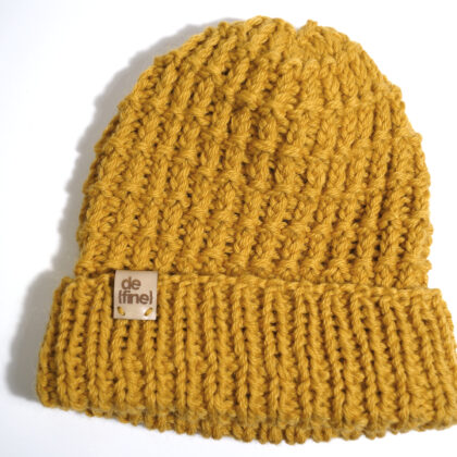 Musztardowa czapka