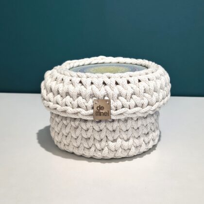 Kosz kremowy z pokrywką