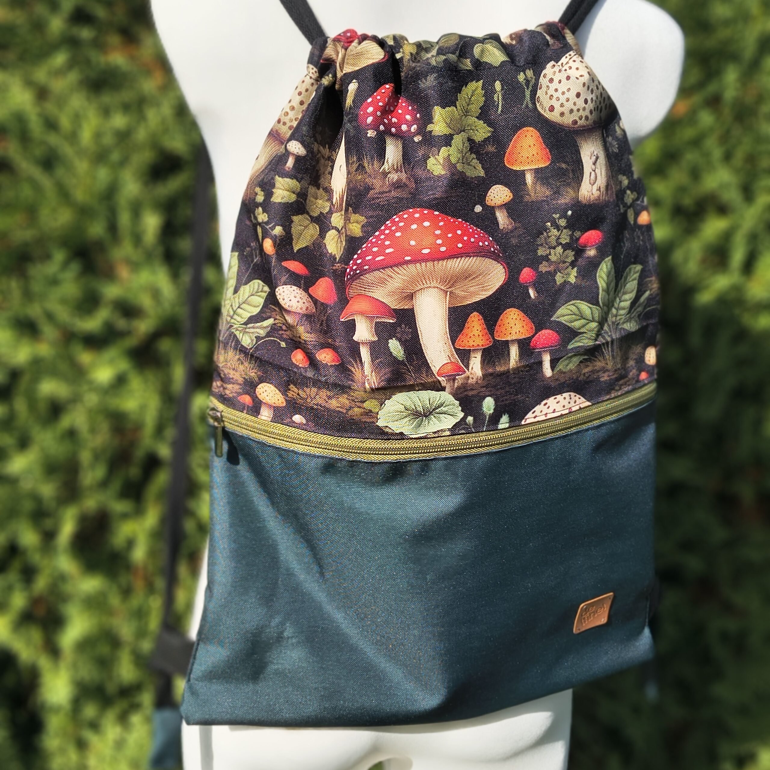 Plecak z grzybami