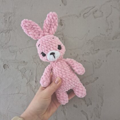 Różowy zajączek 23cm